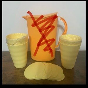 Tupperware yellow cups set of 4 New